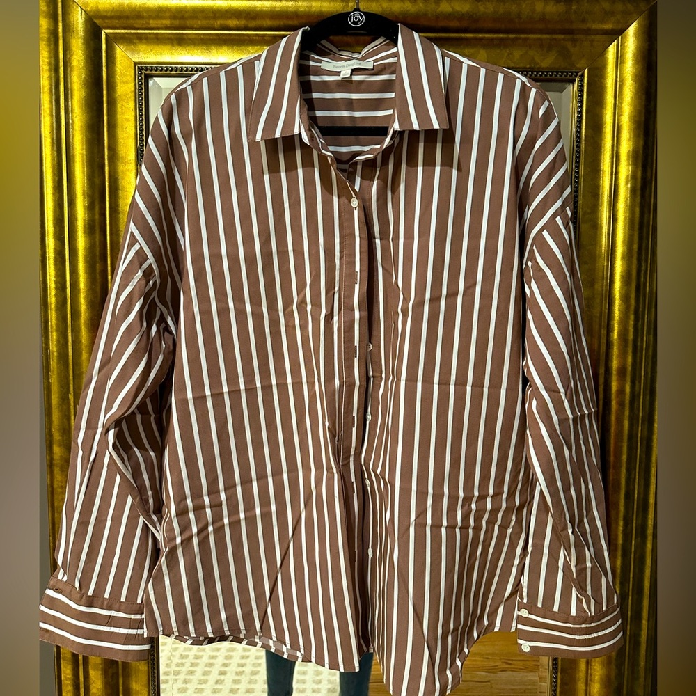 Favorite Daughter - The Ex-boyfriend Shirt in taupe and white! Size medium.